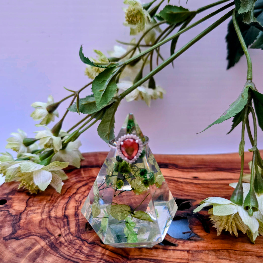 Enchanted Garden Crystal Ring Holder